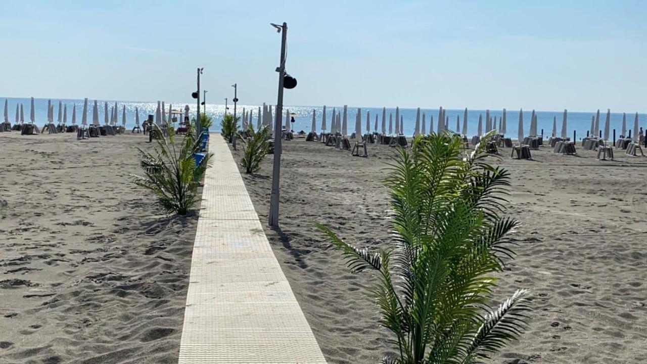 Vela Luxury Sea View Apartments - Marina Surf Năvodari Exterior foto